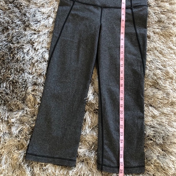 Lululemon Gather & Crow Crop - Picture 11 of 12